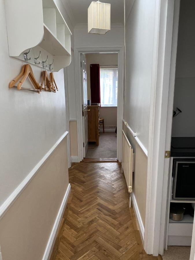 Byways Serviced Apartments Солсбери Экстерьер фото