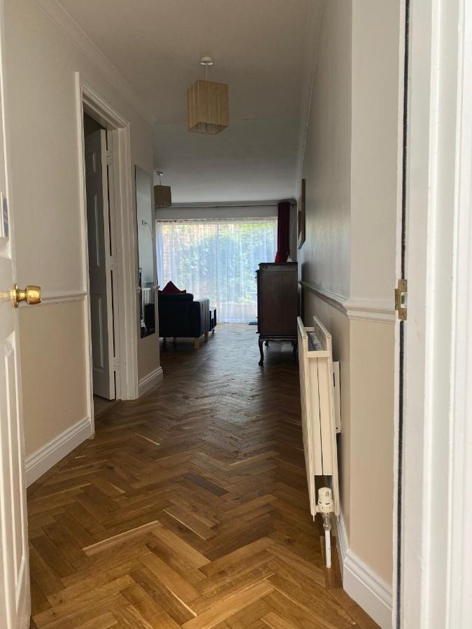 Byways Serviced Apartments Солсбери Экстерьер фото