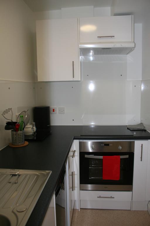 Byways Serviced Apartments Солсбери Номер фото